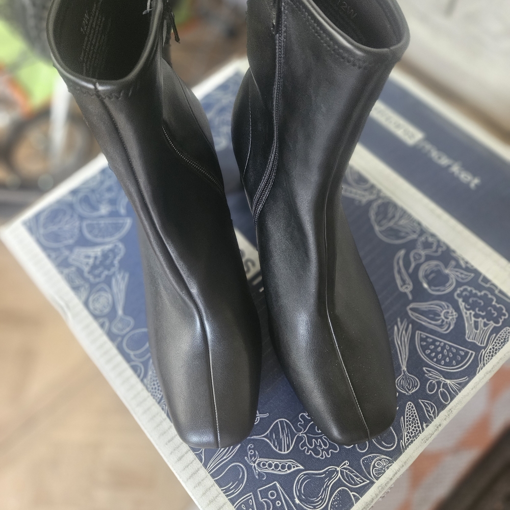 a new day Black Ankle Boots